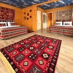 Апартаменты (Двухкомнатный комфорт с общей террасой и видом на горы | 2 этаж), Гостевой дом Hayat Haus