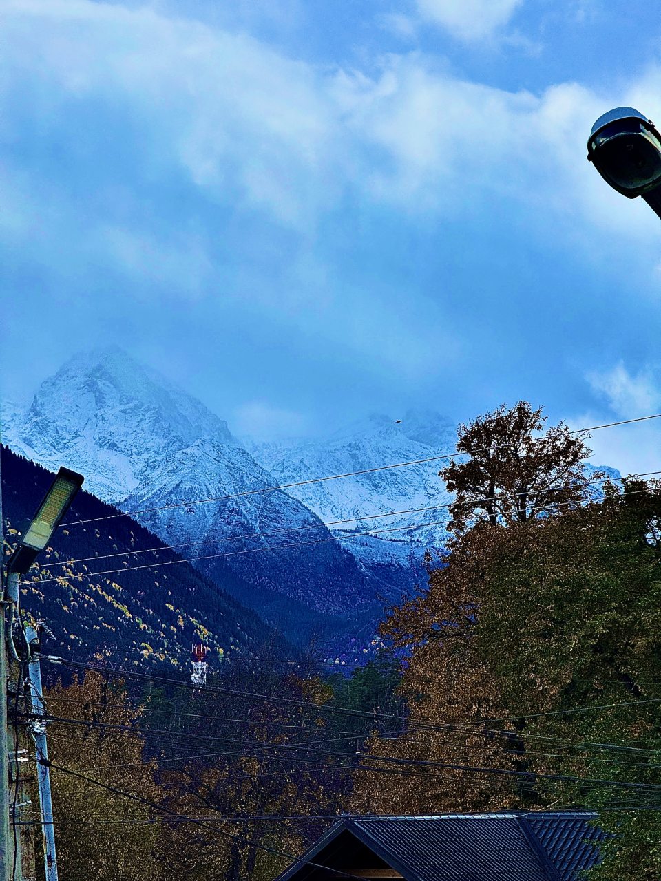 Апартаменты (Двухкомнатный комфорт с общей террасой и видом на горы | 2 этаж), Гостевой дом Hayat Haus