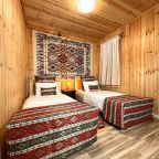 Номер (Трехкомнатный комфорт с кухонным уголком | 1 этаж), Гостевой дом Hayat Haus