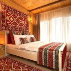 Двухместный (Стандарт с общей террасой и видом на горы | 2 этаж), Гостевой дом Hayat Haus