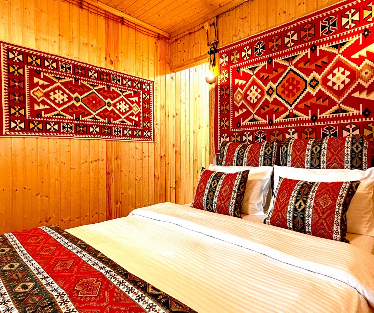 Номер (Двухместный улучшенный стандарт с общей террасой и видом на горы | 2 этаж), Гостевой дом Hayat Haus