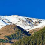 Номер (Двухместный улучшенный стандарт с общей террасой и видом на горы | 2 этаж), Гостевой дом Hayat Haus