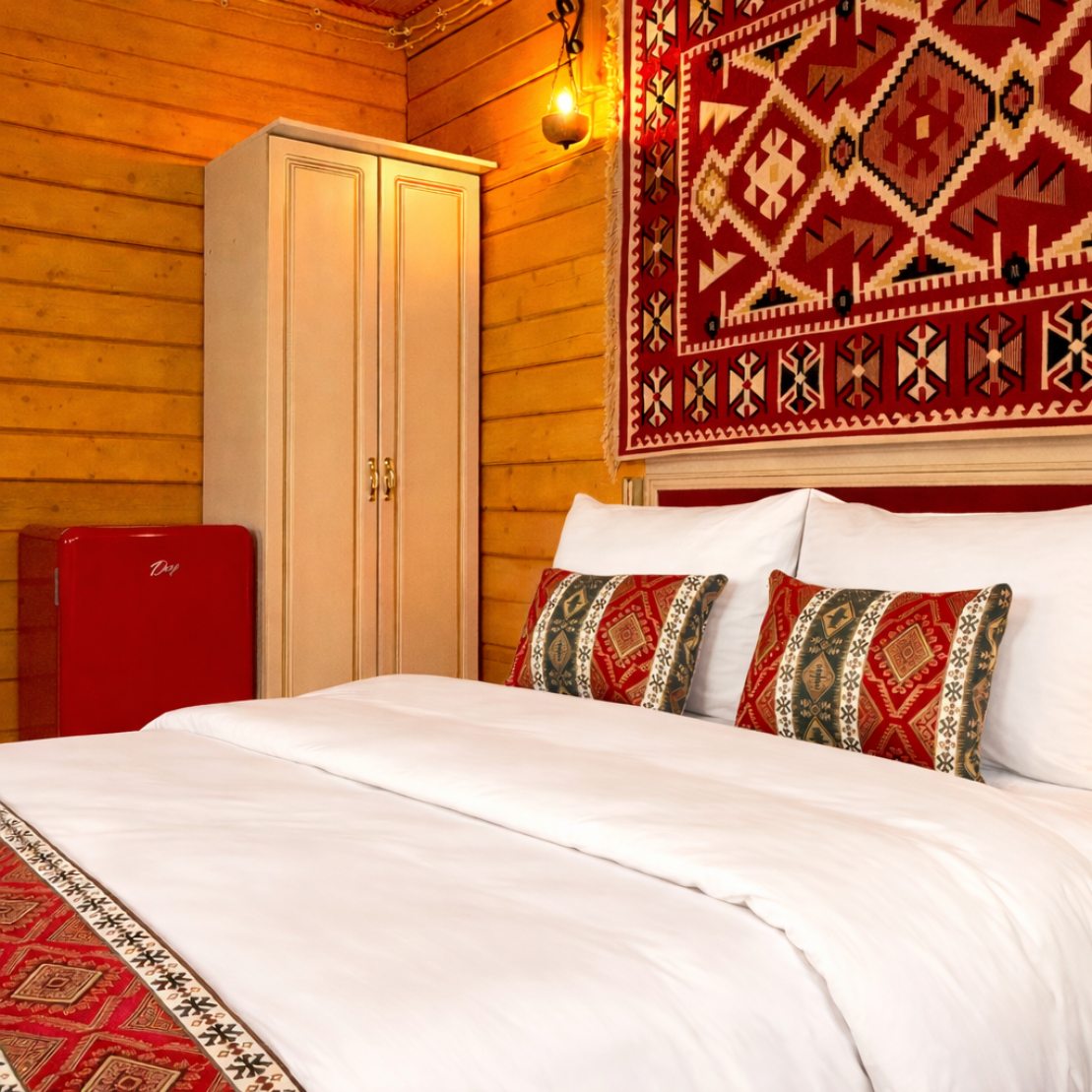 Двухместный (Стандарт с общей террасой и видом на горы | 2 этаж), Гостевой дом Hayat Haus