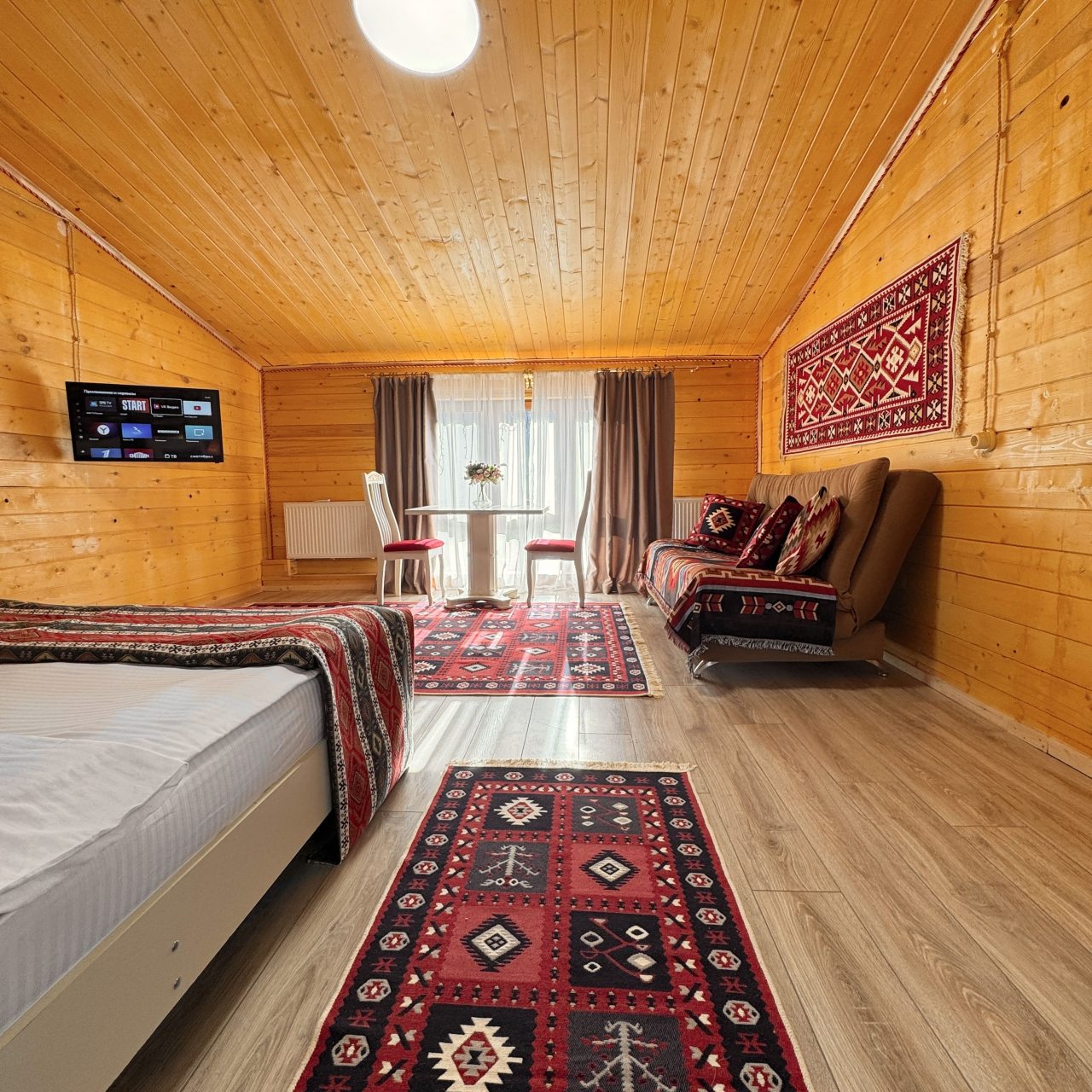 Номер (Комфорт двухместный на 3 этаже (без балкона)), Гостевой дом Hayat Haus