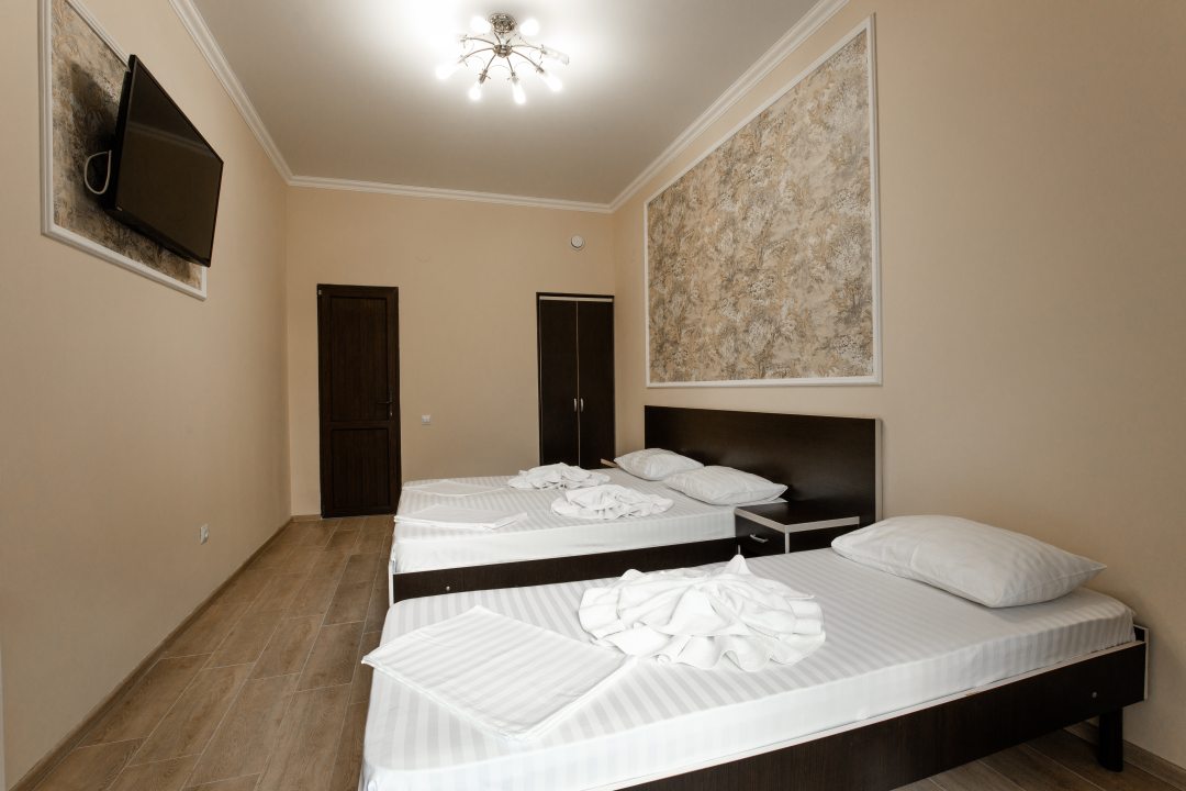 Трехместный (Стандартный трехместный номер) гостиницы Ван, Лермонтово