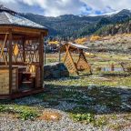 Объект находится в горах, База отдыха Изумруд