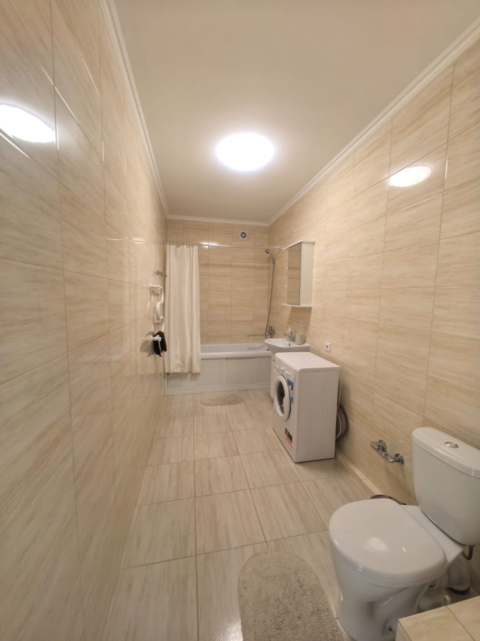 Трехместный (N-54), Апартаменты Янтарная Корона