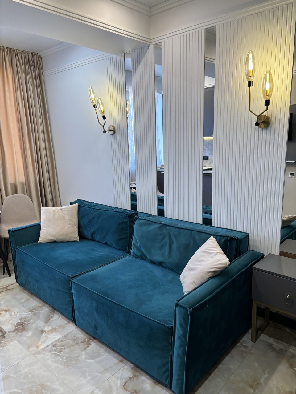 Апартаменты (Стандрат), Гостиница Atmosfera Riviera