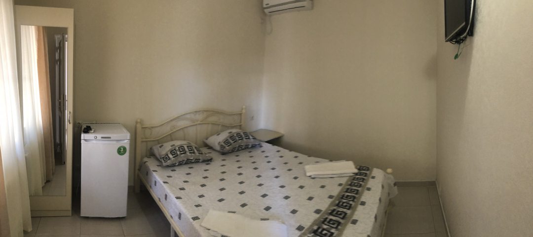 Двухместный (Двухместный стандарт с двухспальной кроватью) гостевого дома Мария на Мира, Кабардинка