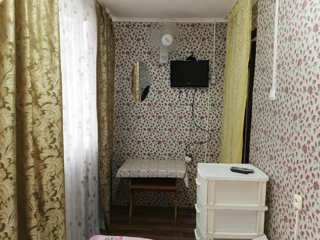 Одноместный (Одноместный номер с общим душем и туалетом), Гостевой дом Софи Мими