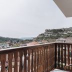 Полулюкс (Полулюкс), Гостевой дом Алие