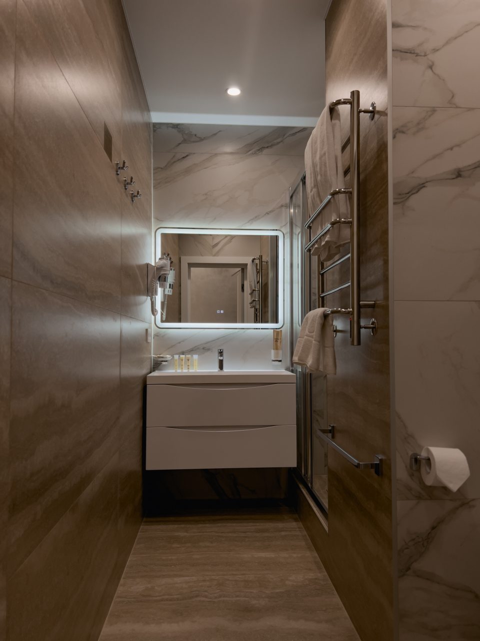 Четырехместный (Люкс 2-комнатный), Апарт-отель Монтевиль by Adamand Resort