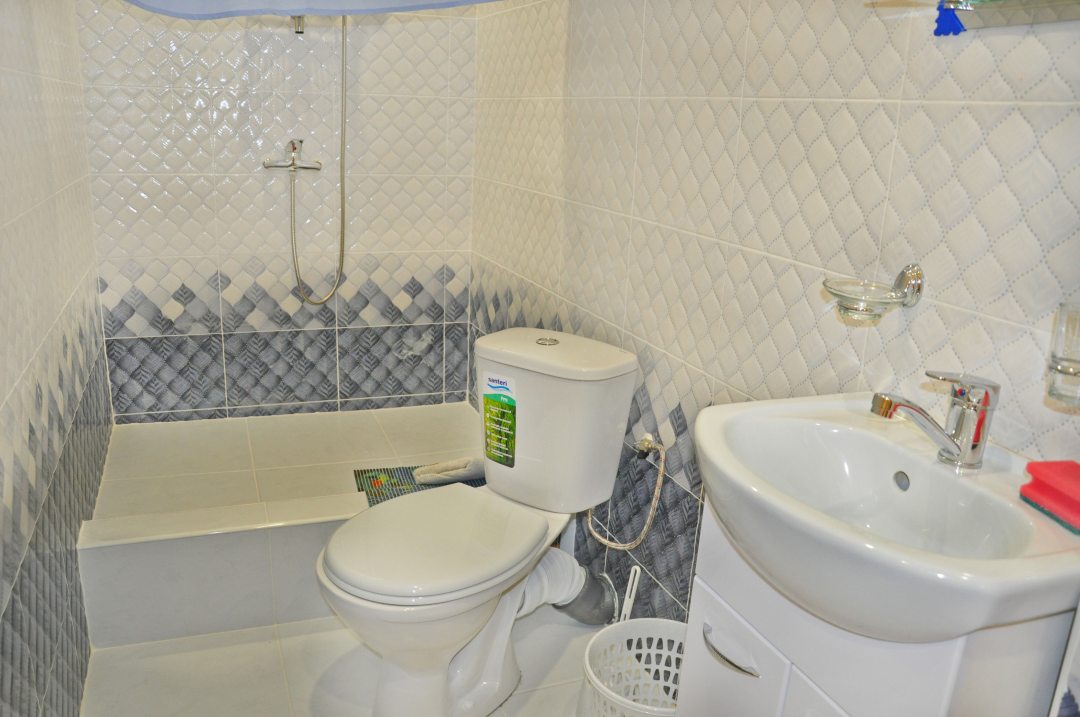 Семейный (2х комнатный 5-ти местный стандартный номер), Гостевой дом Надежда