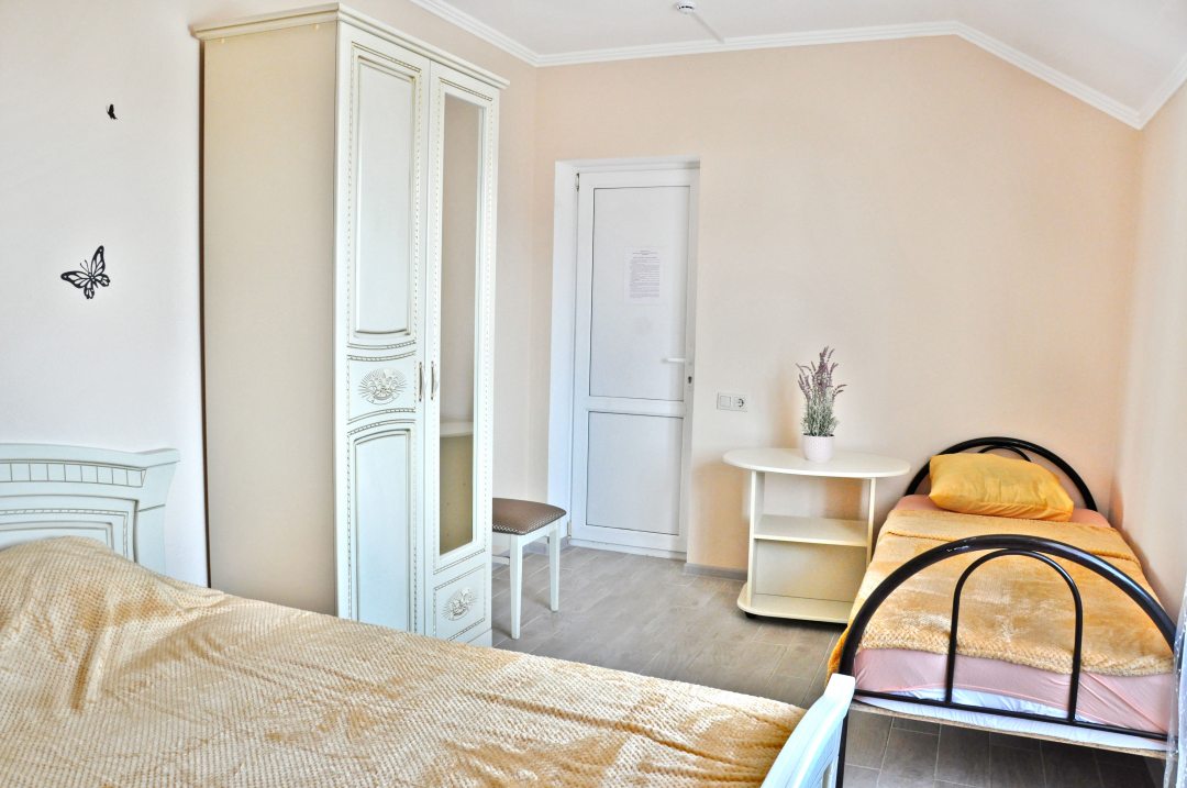 Трехместный (3х местный стандартный номер), Гостевой дом Надежда