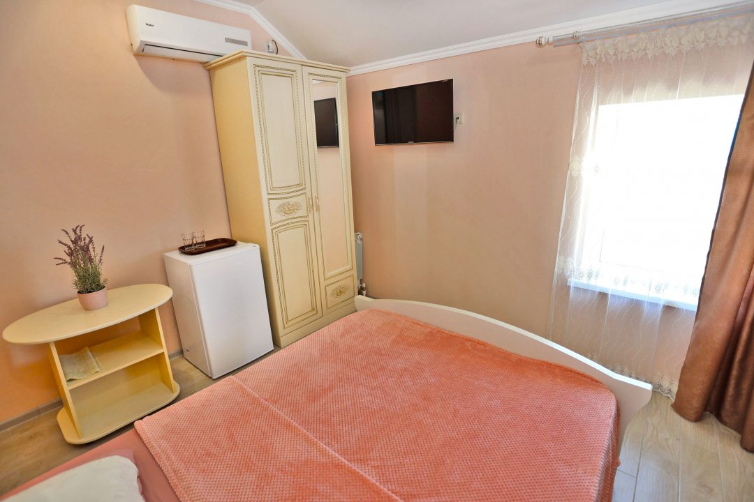 Трехместный (3х местный стандартный номер), Гостевой дом Надежда