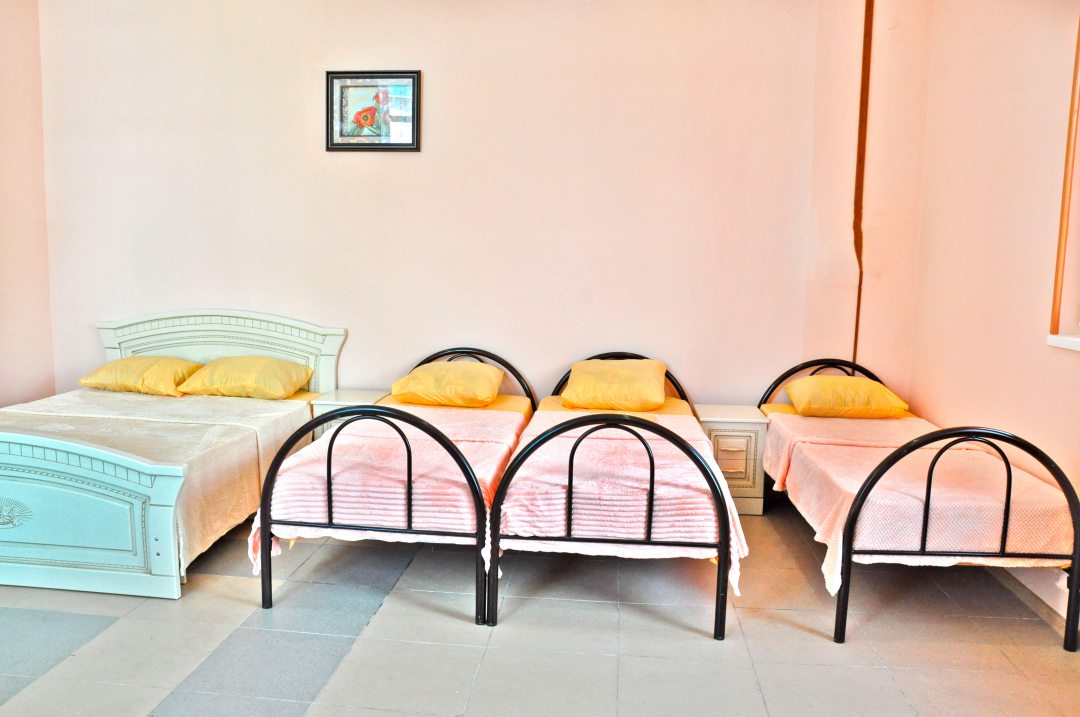 Люкс (5-ти местный люкс номер), Гостевой дом Надежда