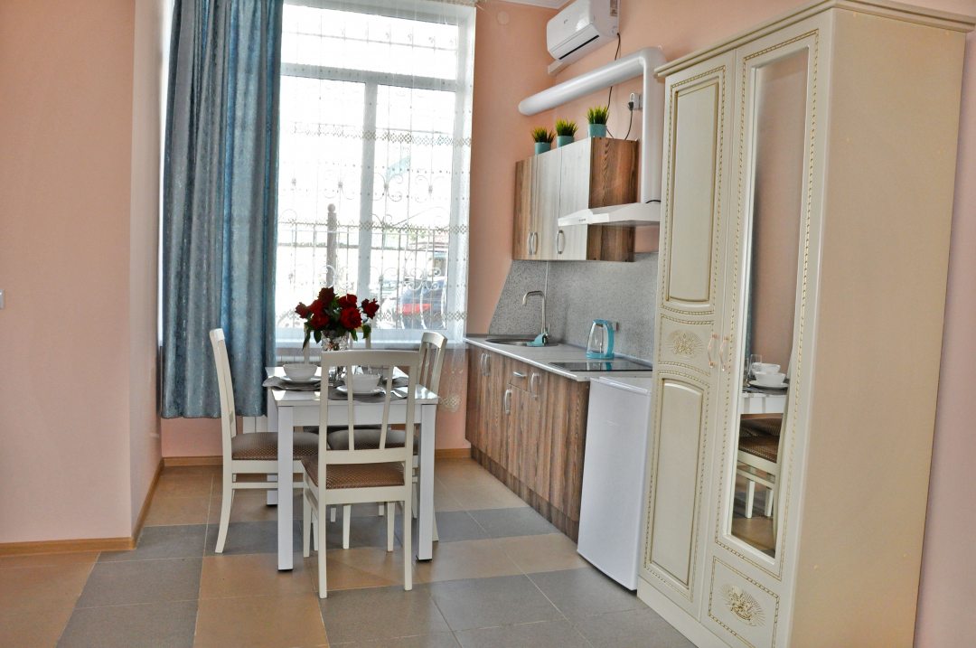 Люкс (5-ти местный люкс номер), Гостевой дом Надежда