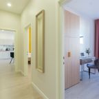 Просторные апартаменты с двумя спальнями и кухонной зоной