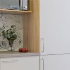 Просторные апартаменты с кухонной и обеденной зоной