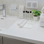 Просторные апартаменты с двумя спальнями с видом на город