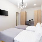 Апартаменты (Просторные Трехкомнатные с 2 спальнями и кухней-гостиной), Апартаменты Гранд Сьютс by ACADEMIA