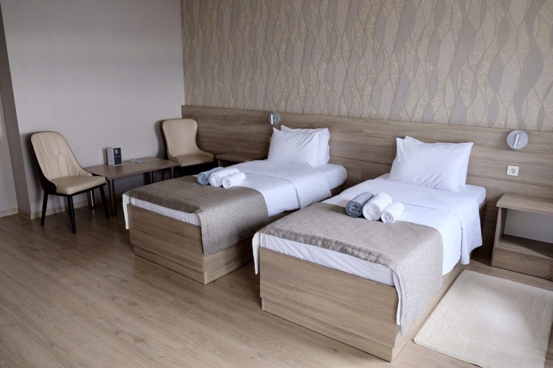 Двухместный (Стандарт с 2 раздельными кроватями и видом на лес) гостиницы Park Hotel Aluston, Алушта