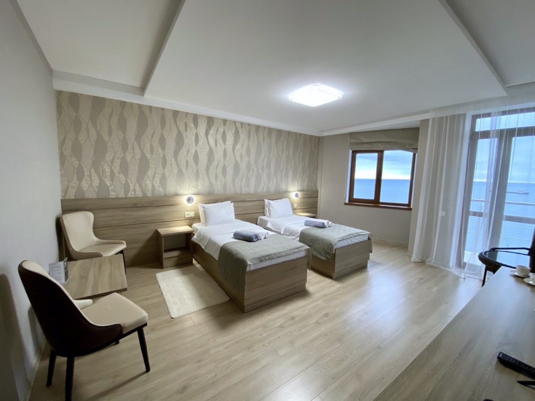 Двухместный (Стандарт с 2 раздельными кроватями и видом на море) гостиницы Park Hotel Aluston, Алушта