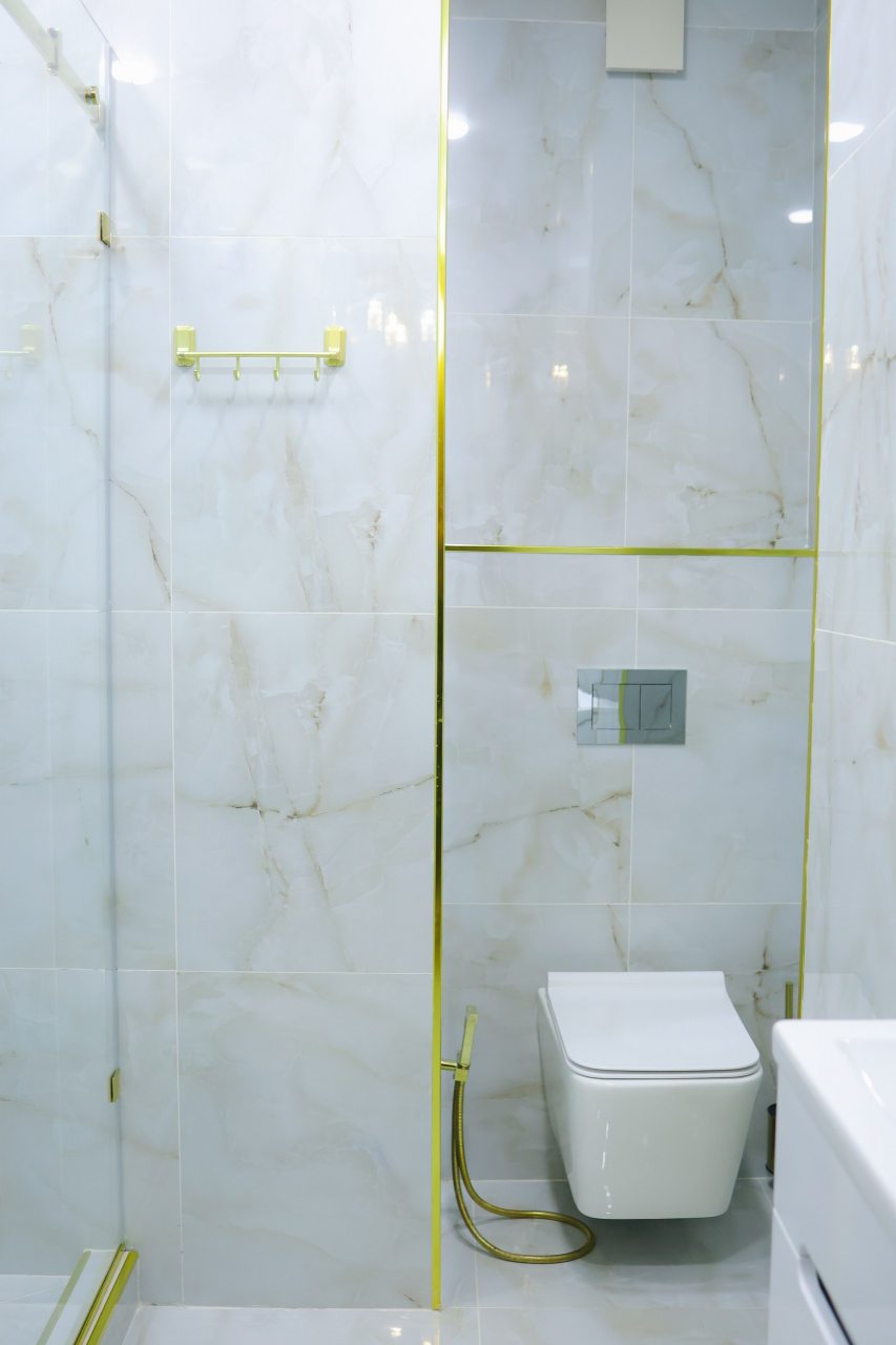 Трёхместный и более (Люкс 301), Отель Gold City