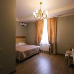 Трёхместный и более (Стандарт 302), Отель Gold City