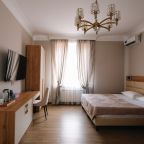 Трёхместный и более (Стандарт 403), Отель Gold City