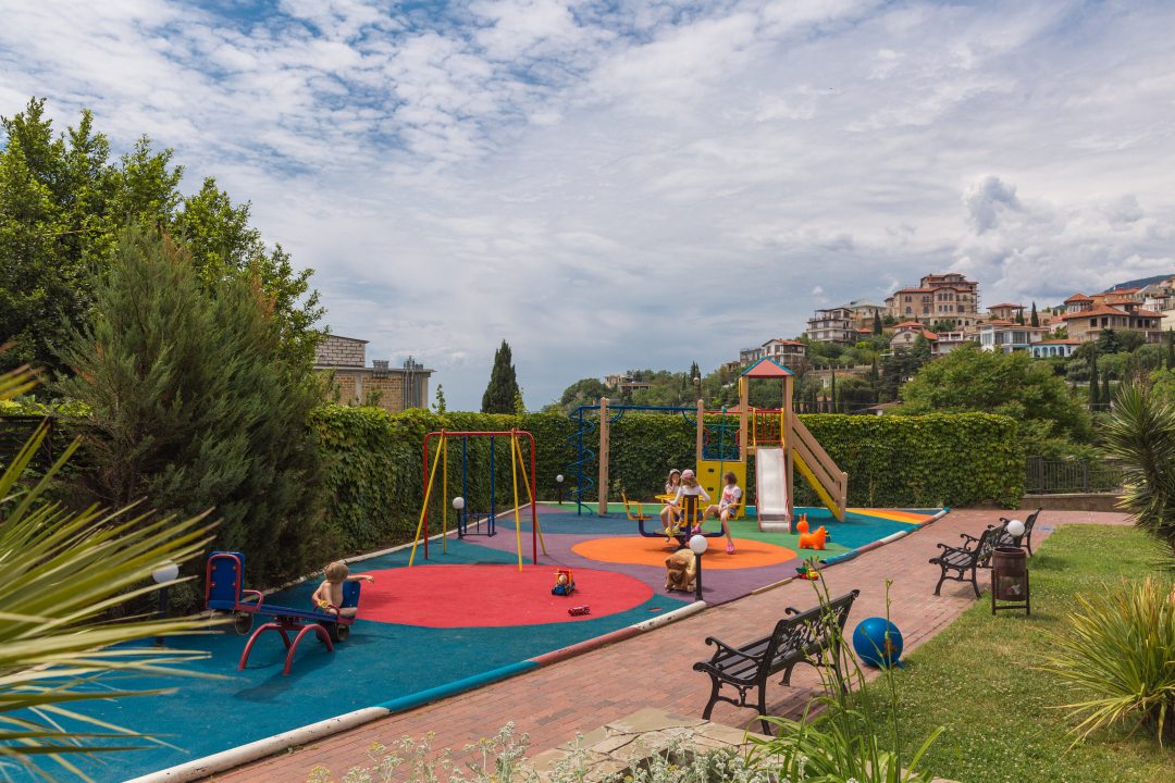 Детская площадка, Апарт-отель Фамилия Крым