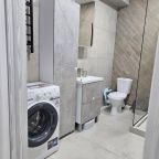 Апартаменты (Апартаменты с кухней корпус Монако 102 5-местные 2-комнатные), Гостевой дом Madisson Rodina