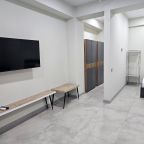 Апартаменты (Апартаменты с кухней корпус Монако 102 5-местные 2-комнатные), Гостевой дом Madisson Rodina