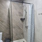 Апартаменты (Апартаменты с кухней корпус Монако 102 5-местные 2-комнатные), Гостевой дом Madisson Rodina
