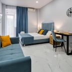 Апартаменты (Апартаменты 4-местные с Кухней Марио 10), Гостевой дом Madisson Rodina