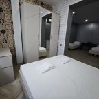 Апартаменты (Трёхкомнатные апартаменты. Вместимость 6-8 человек. Корпус Марио 2), Гостевой дом Madisson Rodina