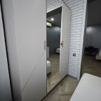 Апартаменты (Трёхкомнатные апартаменты. Вместимость 6-8 человек. Корпус Марио 2), Гостевой дом Madisson Rodina