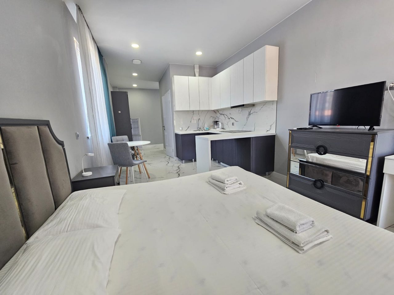 Апартаменты (Апартаменты с кухней. Корпус Марио 11), Гостевой дом Madisson Rodina