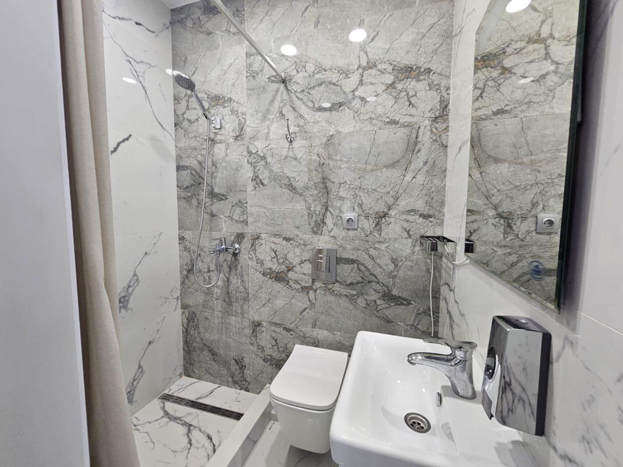 Апартаменты (Апартаменты с кухней. Корпус Марио 11), Гостевой дом Madisson Rodina