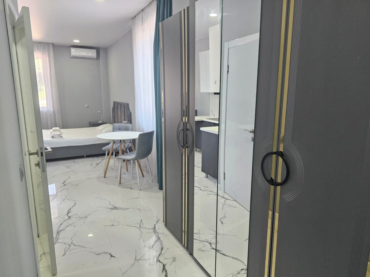 Апартаменты (Апартаменты с кухней. Корпус Марио 11), Гостевой дом Madisson Rodina