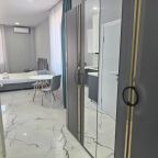 Апартаменты (Апартаменты с кухней. Корпус Марио 11), Гостевой дом Madisson Rodina