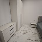 Апартаменты (Новые трёхкомнатные апартаменты с видом на море. Корпус Марио 16), Гостевой дом Madisson Rodina