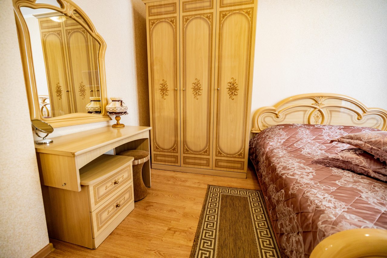 Джуниор Сюит