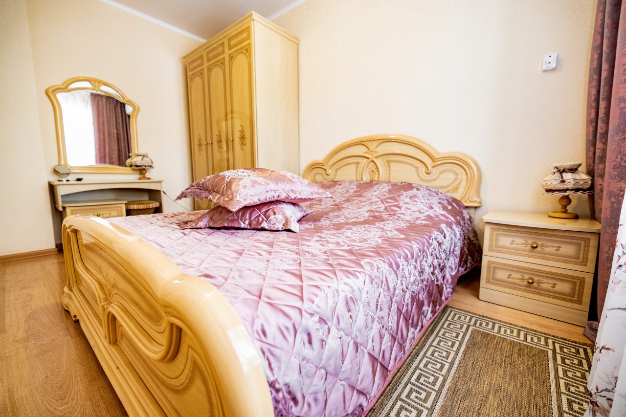 Джуниор Сюит