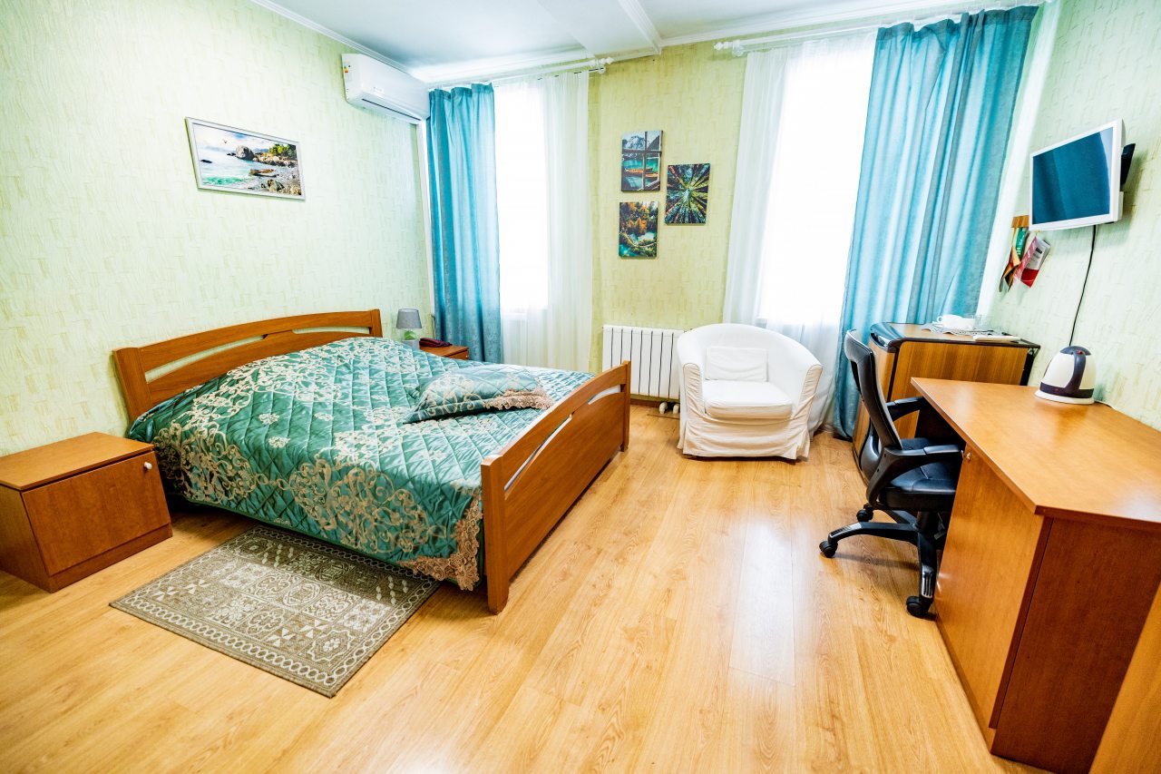 Двухместный (Двухместный стандартный номер с одной двухспальной кроватью), Отель На Вайнера