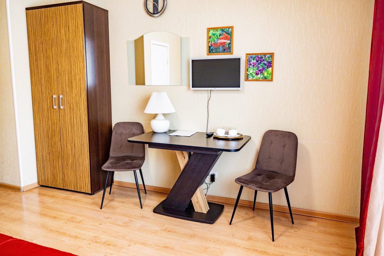 Двухместный (Двухместный стандартный номер с одной двухспальной кроватью), Отель На Вайнера