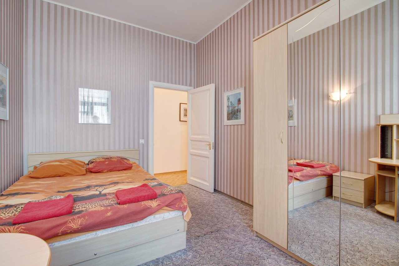 Апартаменты (Апартаменты с одной спальней Итальянская ул. 29), STN Апартаменты на Невском 60