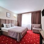 Номер «Комфорт» с одной двуспальной кроватью «King-Size»