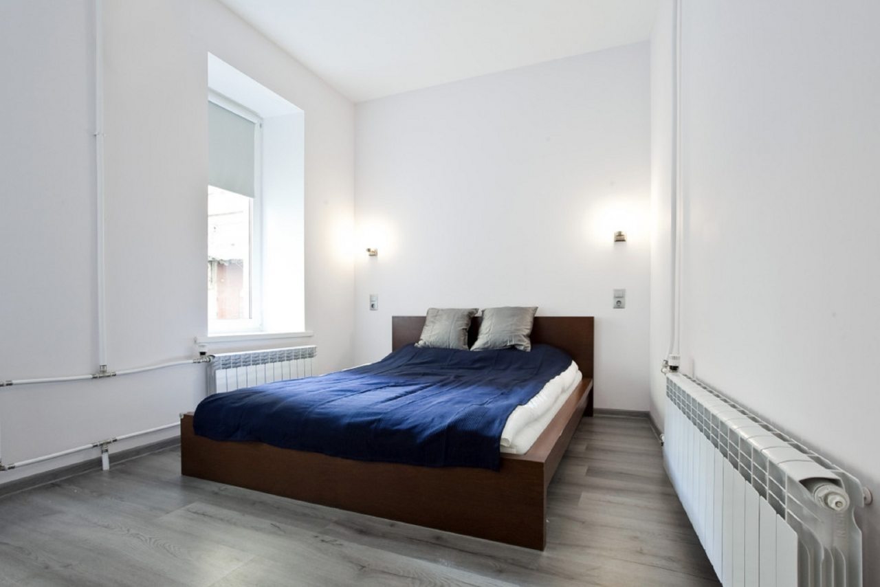 Двуспальная кровать