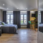 Апартаменты (CH1 GREEN), Апартаменты RentalSPb 3 studios on Chaikovskogo 26